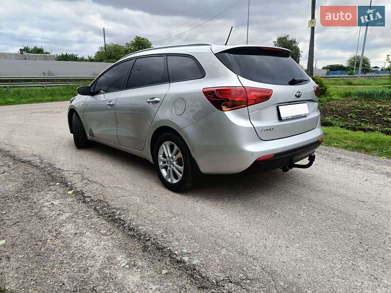 Универсал Kia Ceed 2013 в Ровно