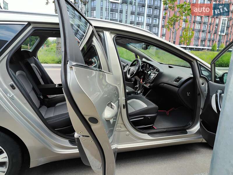 Универсал Kia Ceed 2016 в Киеве