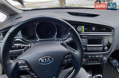 Хэтчбек Kia Ceed 2016 в 