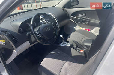 Хэтчбек Kia Ceed 2008 в 
