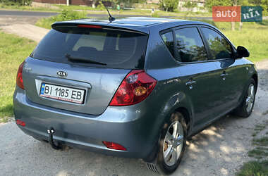 Хэтчбек Kia Ceed 2007 в 