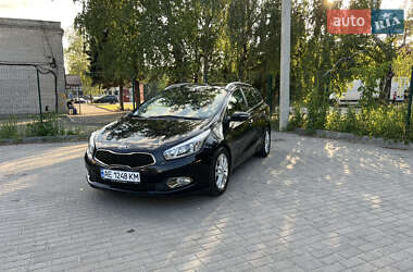 Універсал Kia Ceed 2012 в Дніпрі