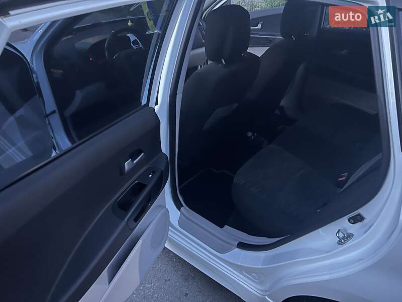 Хетчбек Kia Ceed 2007 в Дніпрі