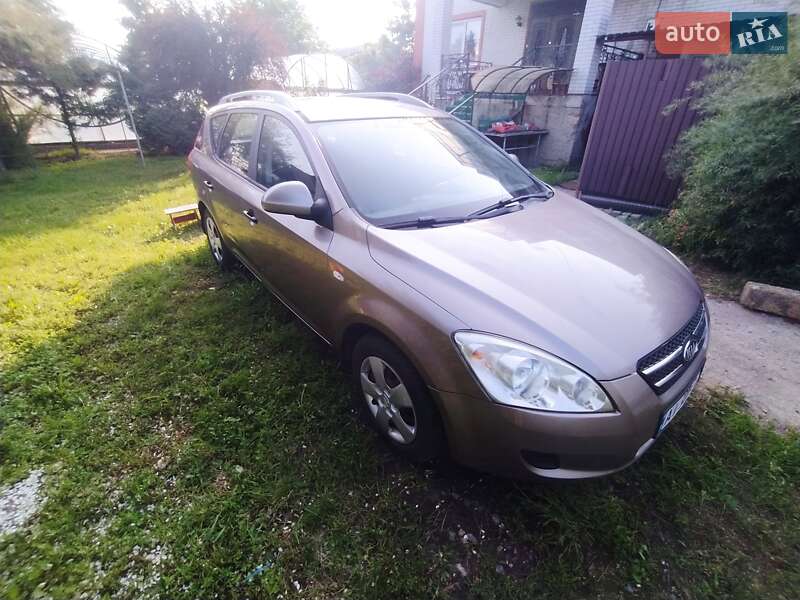 Универсал Kia Ceed 2009 в Киеве