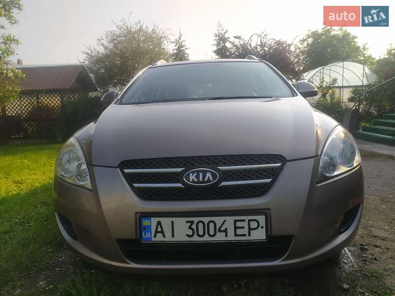 Универсал Kia Ceed 2009 в Киеве