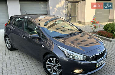 Хэтчбек Kia Ceed 2013 в 