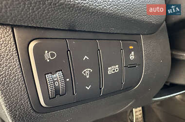 Хэтчбек Kia Ceed 2013 в 