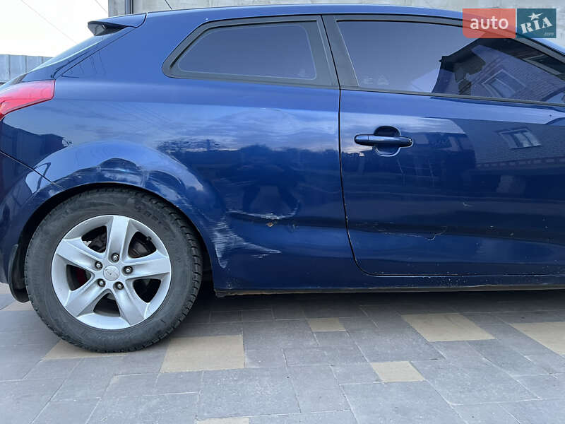 Хэтчбек Kia Ceed 2008 в Полтаве