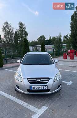 Хэтчбек Kia Ceed 2007 в 