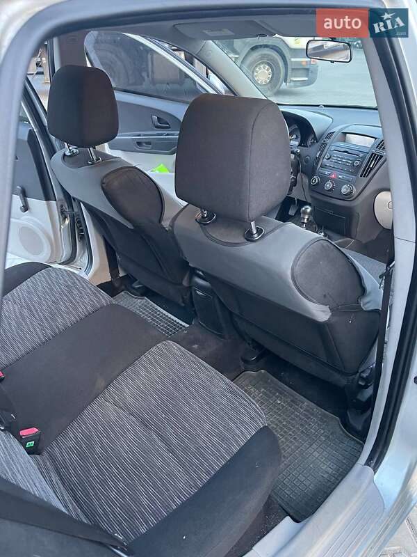 Хетчбек Kia Ceed 2007 в Кременчуці