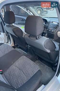 Хэтчбек Kia Ceed 2007 в 