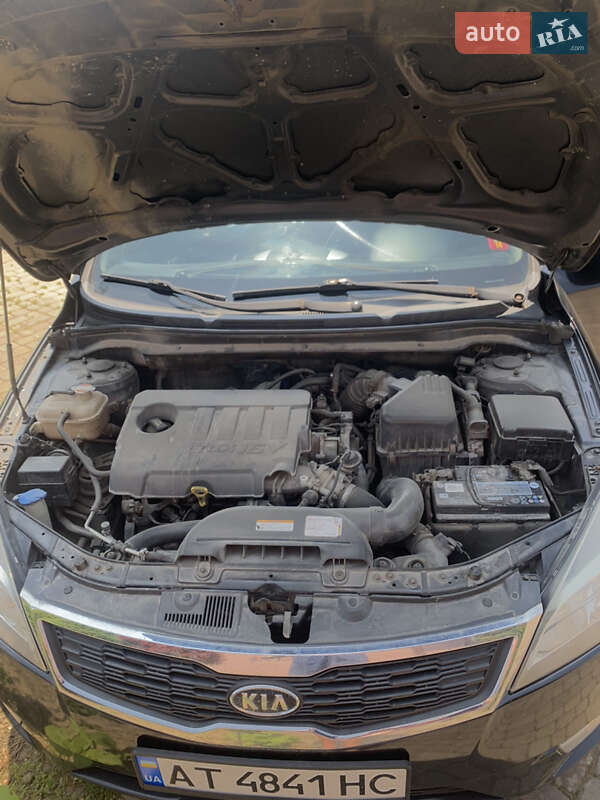 Хэтчбек Kia Ceed 2009 в Богородчанах