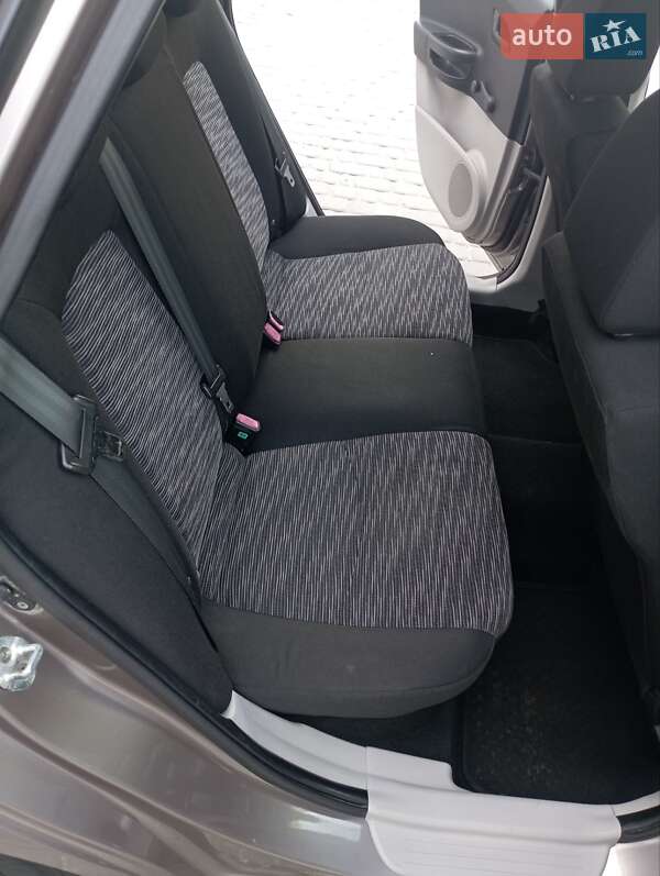 Хэтчбек Kia Ceed 2007 в Запорожье