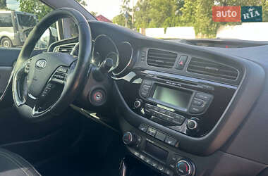 Хэтчбек Kia Ceed 2013 в 