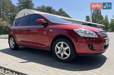 Хэтчбек Kia Ceed 2008 в Днепре