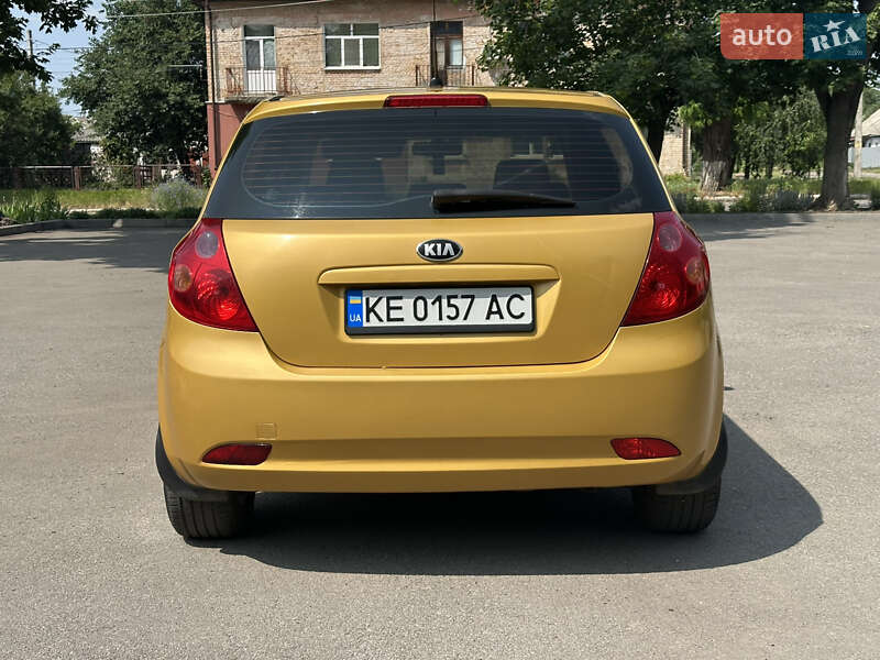Хетчбек Kia Ceed 2008 в Дніпрі