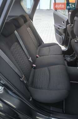 Хэтчбек Kia Ceed 2008 в 