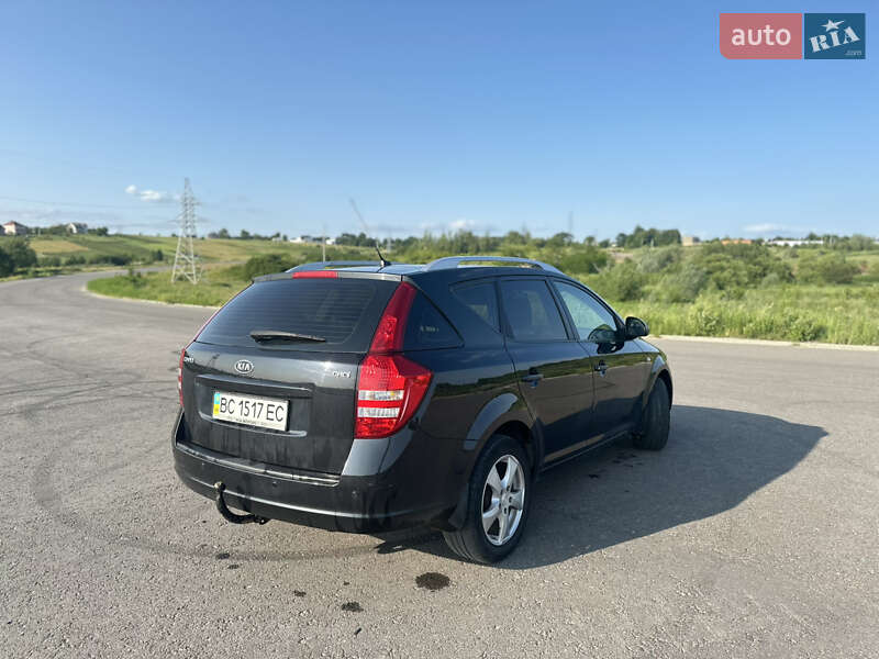 Универсал Kia Ceed 2008 в Трускавце