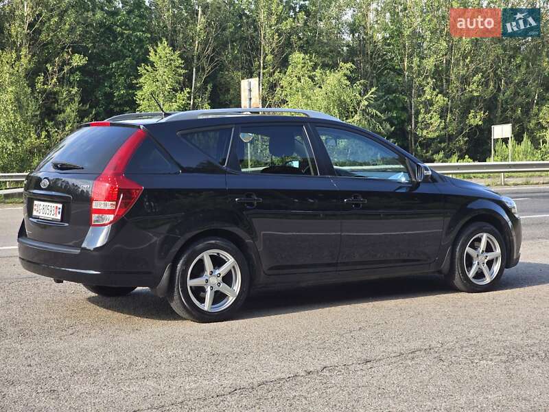 Универсал Kia Ceed 2012 в Ковеле