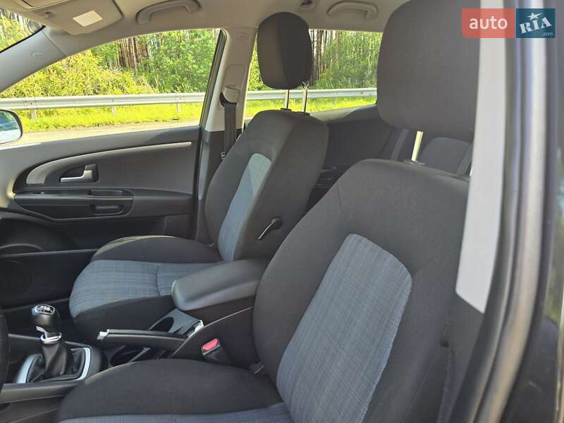 Универсал Kia Ceed 2012 в Ковеле