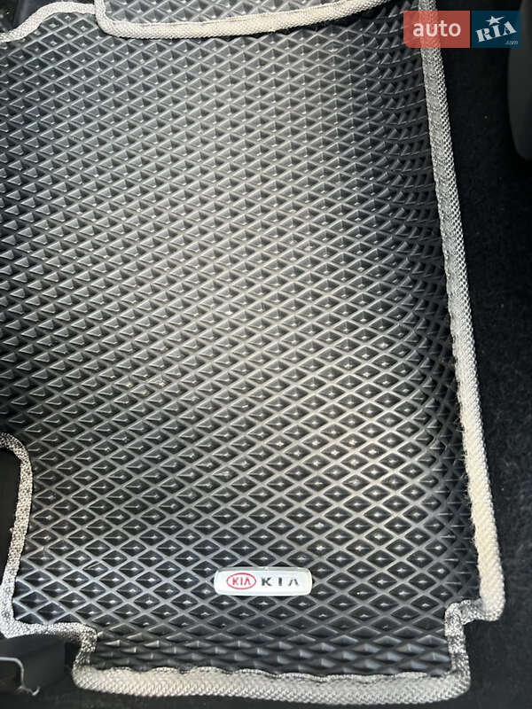 Хэтчбек Kia Ceed 2017 в Львове