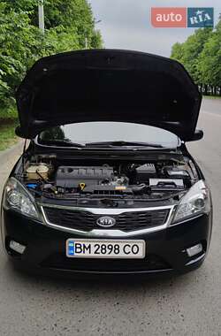 Универсал Kia Ceed 2012 в 
