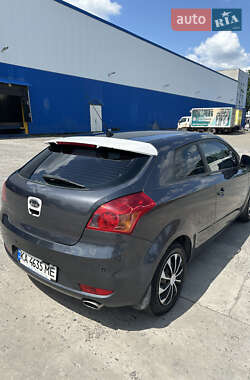 Хэтчбек Kia Ceed 2008 в 