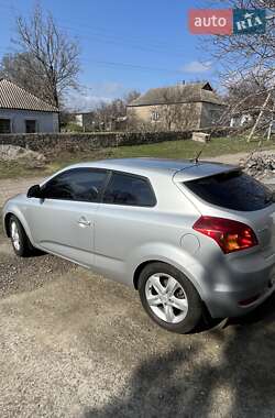 Хетчбек Kia Ceed 2008 в Южноукраїнську