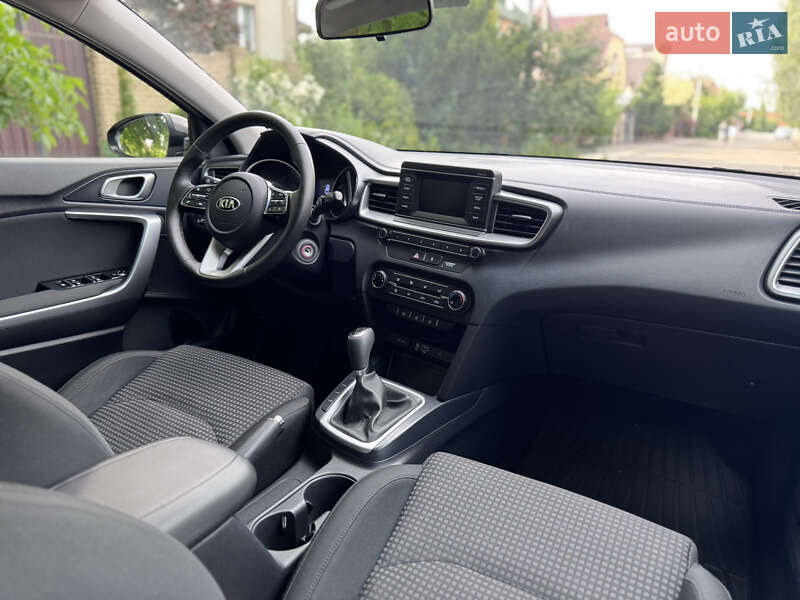Универсал Kia Ceed 2019 в Киеве
