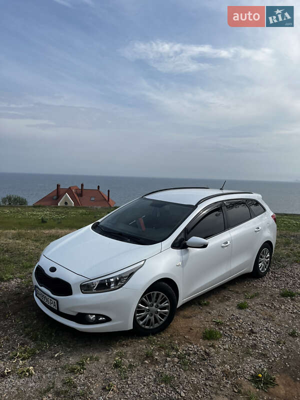 Универсал Kia Ceed 2013 в Одессе фото 3 Универсал Kia Ceed 2013 в Одессе
