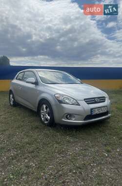 Хэтчбек Kia Ceed 2008 в Кременчуге