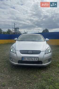Хэтчбек Kia Ceed 2008 в 