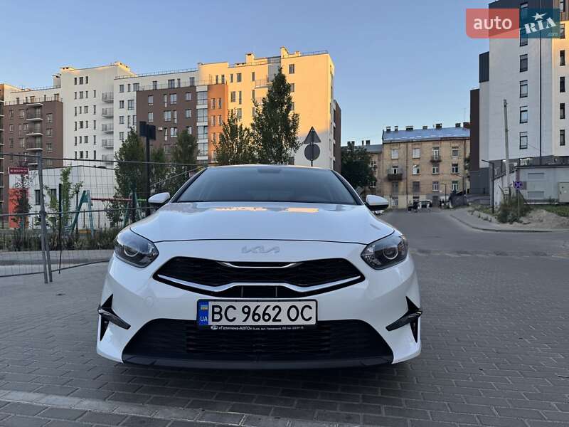 Хетчбек Kia Ceed 2022 в Львові