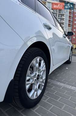 Хэтчбек Kia Ceed 2022 в 
