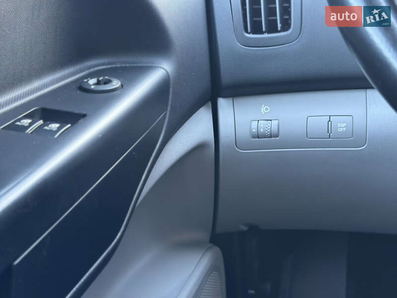 Хэтчбек Kia Ceed 2009 в Луцке