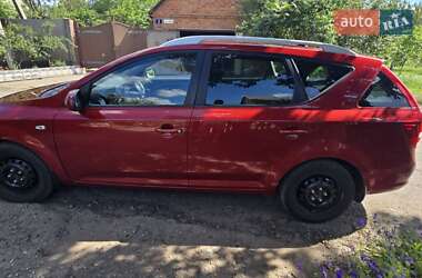 Универсал Kia Ceed 2009 в Золочеве