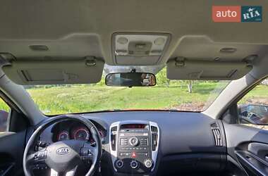 Универсал Kia Ceed 2009 в Золочеве