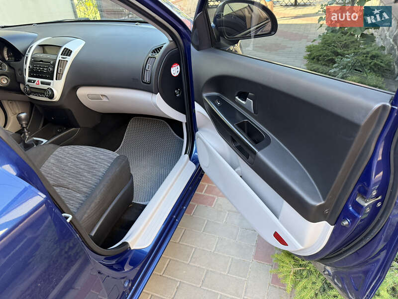 Хетчбек Kia Ceed 2008 в Луцьку