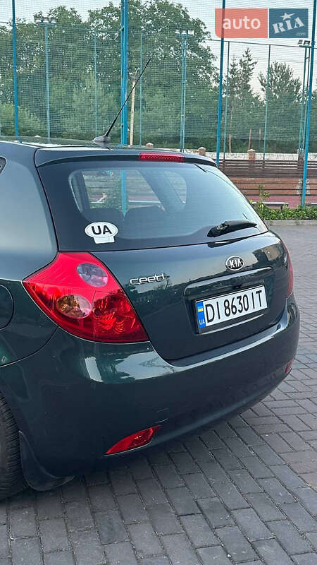 Хэтчбек Kia Ceed 2009 в Нововолынске фото 6 Хэтчбек Kia Ceed 2009 в Нововолынске