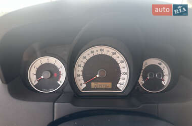 Хэтчбек Kia Ceed 2007 в 