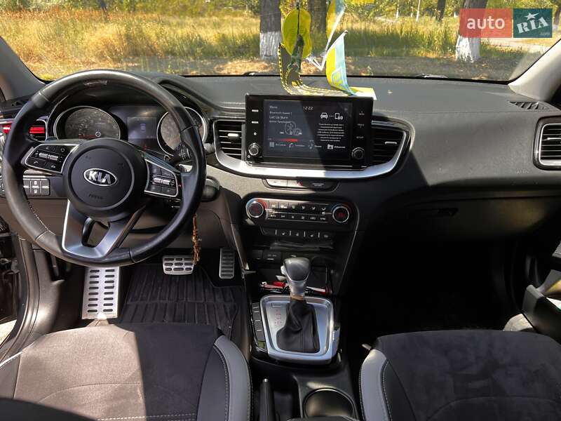 Хэтчбек Kia Ceed 2019 в Каменском