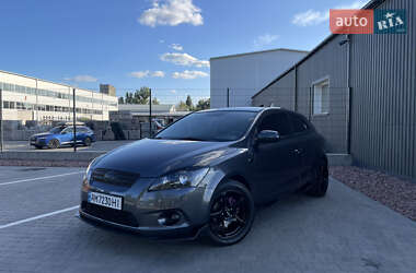 Хэтчбек Kia Ceed 2010 в 