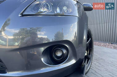Хэтчбек Kia Ceed 2010 в 
