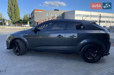 Хэтчбек Kia Ceed 2010 в 
