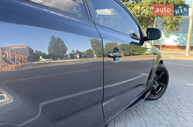 Хэтчбек Kia Ceed 2010 в 