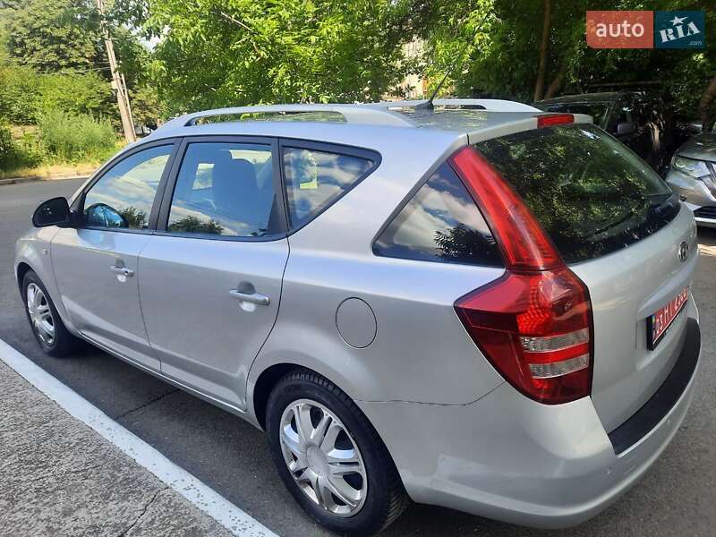 Универсал Kia Ceed 2008 в Киеве