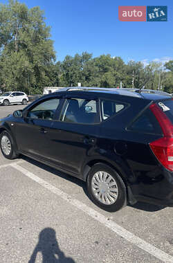 Универсал Kia Ceed 2009 в 