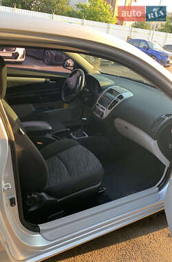 Хэтчбек Kia Ceed 2008 в 