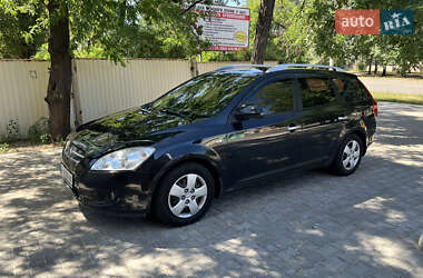 Универсал Kia Ceed 2008 в Новомосковске