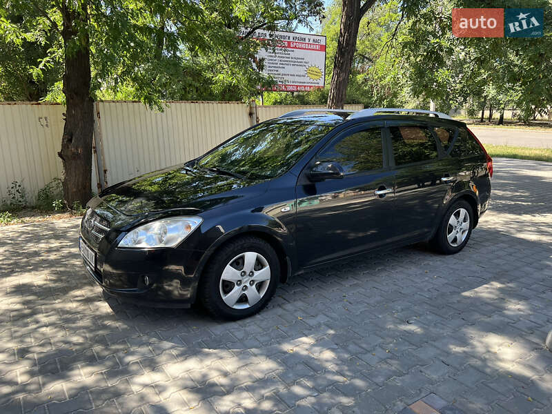 Универсал Kia Ceed 2008 в 